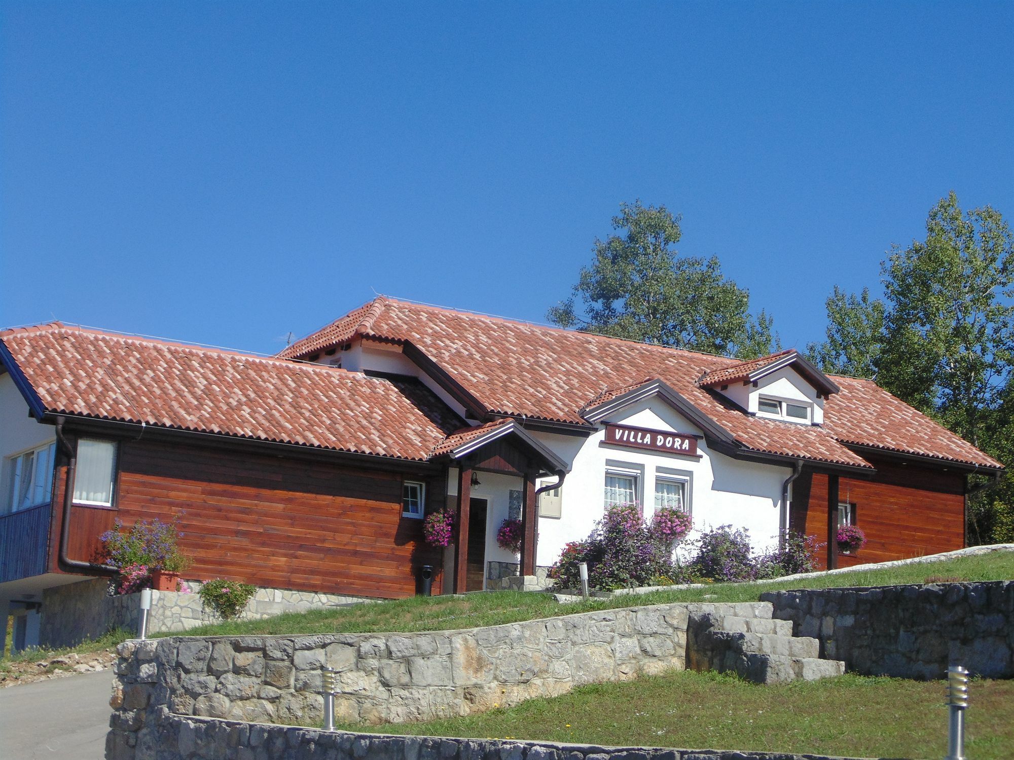 Tourist Center Marko 3*